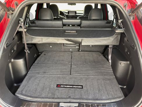 Used 2022 Mitsubishi Outlander SEL Black Edition FWD image 12