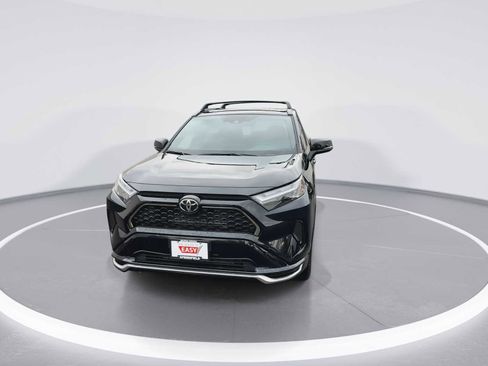 New 2025 Toyota RAV4 SE image 3
