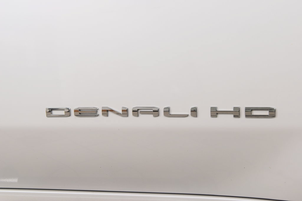 Used 2020 GMC Sierra 2500 Denali w/ Denali Ultimate Package AWD/4WD image 16