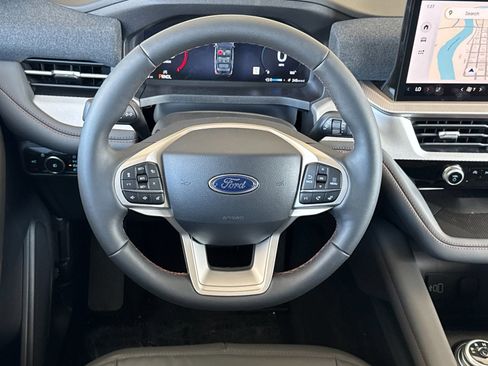 New 2026 Ford Explorer Active w/ Active Comfort Package image 15
