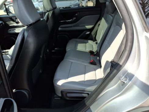Used 2022 Lincoln Corsair AWD w/ Premium Package image 12
