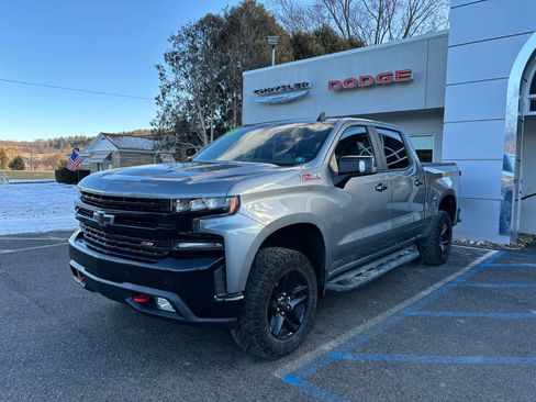 Used 2021 Chevrolet Silverado 1500 LT Trail Boss w/ Convenience Package II image 8