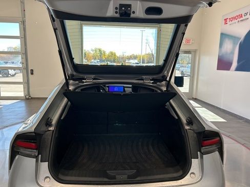 Certified 2023 Toyota Prius XLE image 18