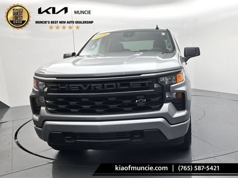 Used 2026 Chevrolet Silverado 1500 Custom w/ LPO, Dark Essentials Package AWD/4WD image 3