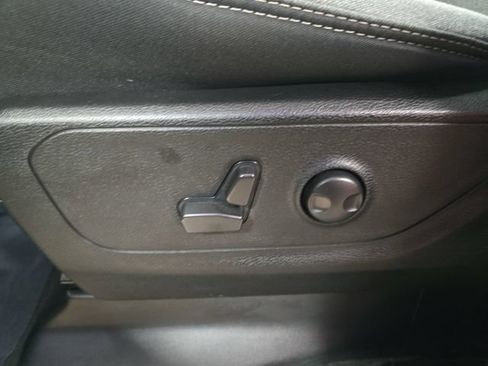 Used 2022 RAM 1500 Big Horn AWD/4WD image 30