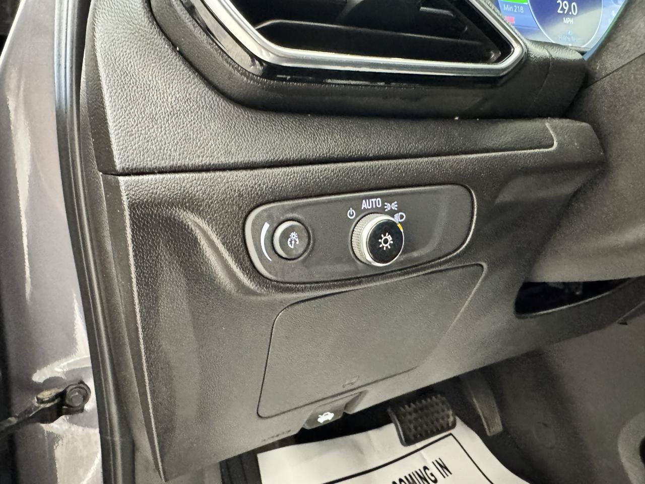 Used 2023 Chevrolet Bolt EUV LT w/ Convenience Package FWD image 12