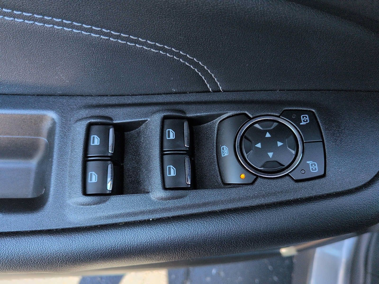 Used 2024 Ford Edge Titanium AWD/4WD image 14