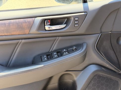 Used 2018 Subaru Outback 2.5i Limited AWD/4WD image 10