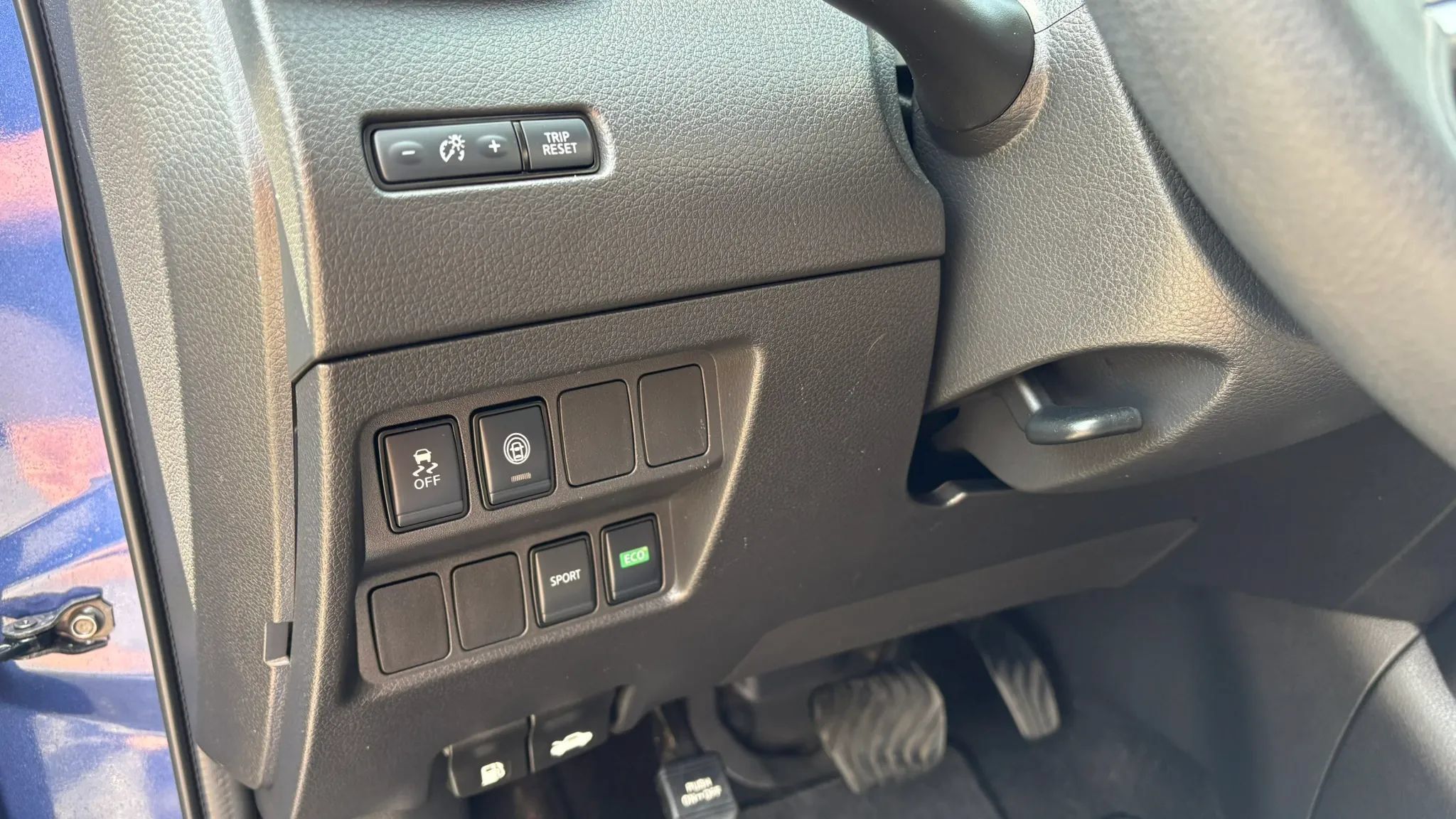 Used 2022 Nissan Rogue Sport S FWD image 18