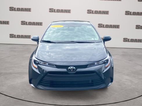 Used 2025 Toyota Corolla LE FWD image 8