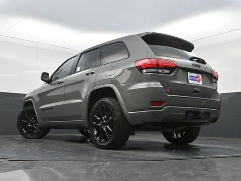 Used 2021 Jeep Grand Cherokee Laredo X RWD image 27