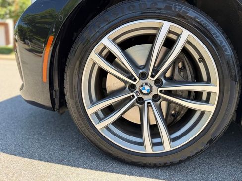 Used 2019 BMW 750i xDrive w/ Executive Package AWD/4WD image 24