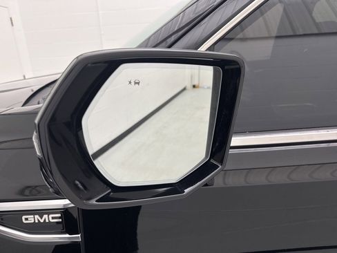 Used 2022 GMC Yukon Denali image 15