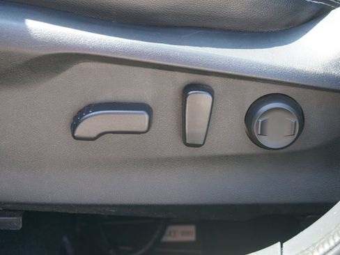 Used 2020 Subaru Forester Limited AWD/4WD image 12