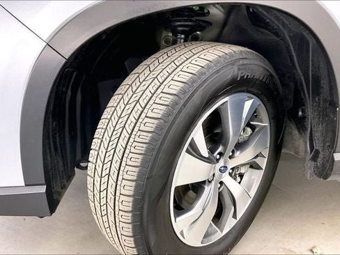 Used 2023 Subaru Ascent Premium w/ Convenience Package AWD/4WD image 33