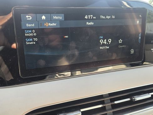 Used 2021 Hyundai Palisade Limited image 19