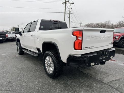 Used 2020 Chevrolet Silverado 2500 High Country w/ Technology Package image 7