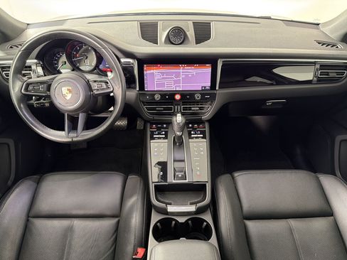 Certified 2024 Porsche Macan AWD/4WD image 15