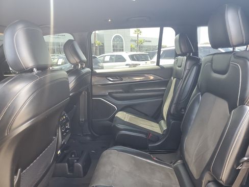 Used 2021 Jeep Grand Cherokee L Laredo AWD/4WD image 13