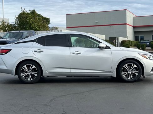 Used 2020 Nissan Sentra SV image 6