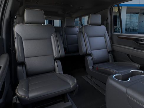 New 2026 Chevrolet Suburban Premier image 17