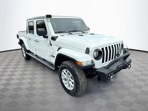 Used 2023 Jeep Gladiator Sport AWD/4WD image 4