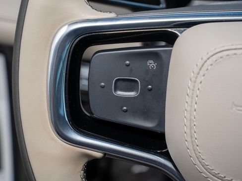 Used 2024 Lincoln Nautilus Reserve image 28