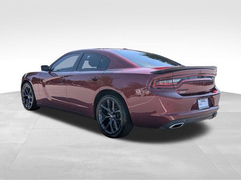 Used 2022 Dodge Charger SXT w/ Blacktop Package RWD image 6