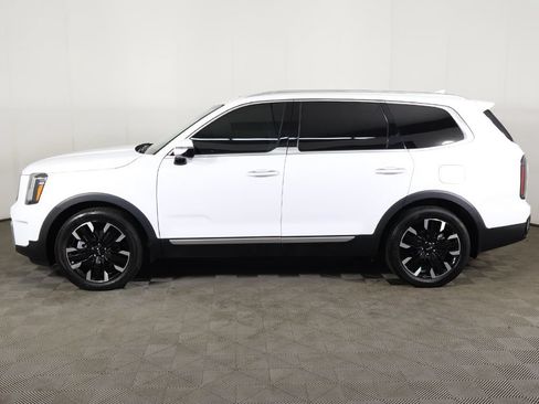 Certified 2025 Kia Telluride SX Prestige AWD/4WD image 23