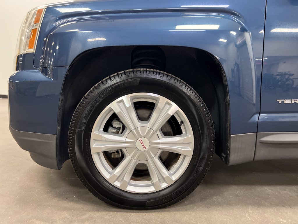 Used 2017 GMC Terrain SLT w/ Driver Alert Package I FWD image 28