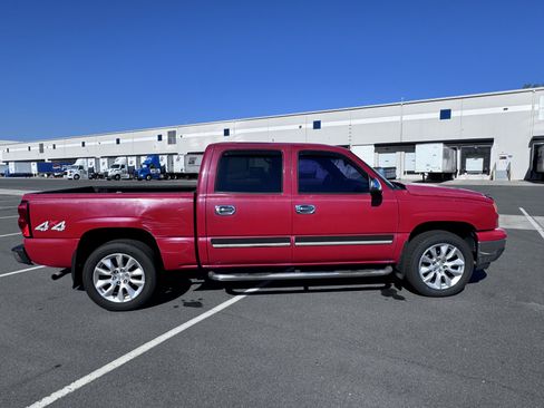 Used 2007 Chevrolet Silverado 1500 LS w/ Chrome Exterior Package image 35