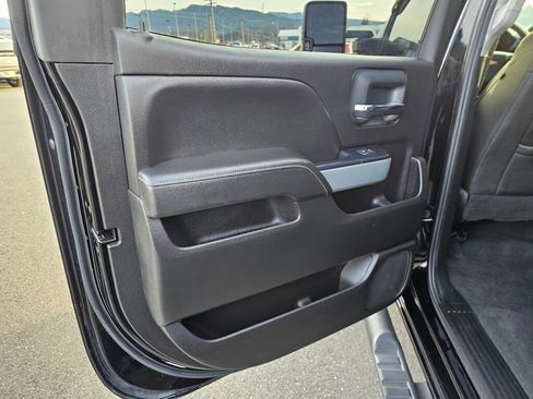 Used 2019 Chevrolet Silverado 2500 LTZ w/ Duramax Plus Package image 12