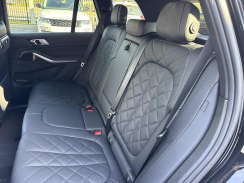 Used 2025 BMW X5 xDrive50e w/ Parking Assistance Package image 10