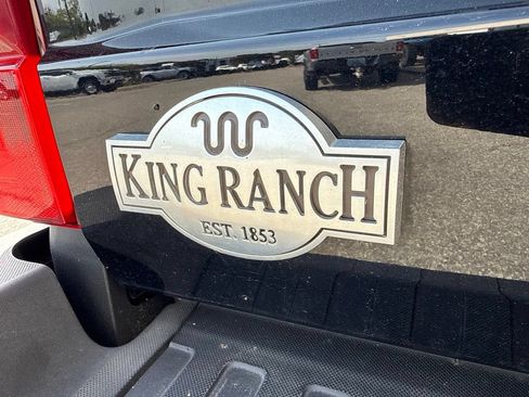 Used 2022 Ford F350 King Ranch w/ King Ranch Ultimate Package AWD/4WD image 13
