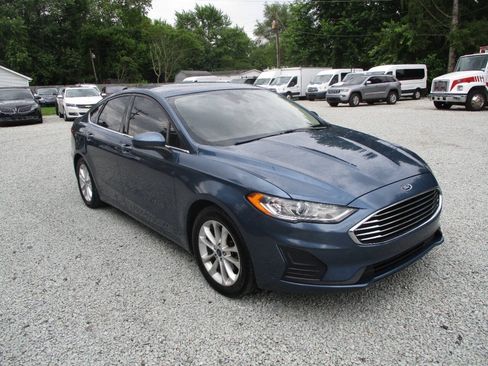 Used 2019 Ford Fusion SE FWD image 7