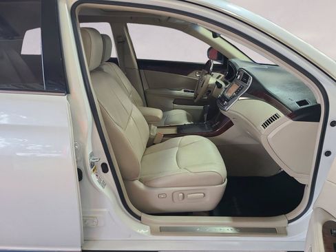 Used 2011 Toyota Avalon Limited FWD image 23