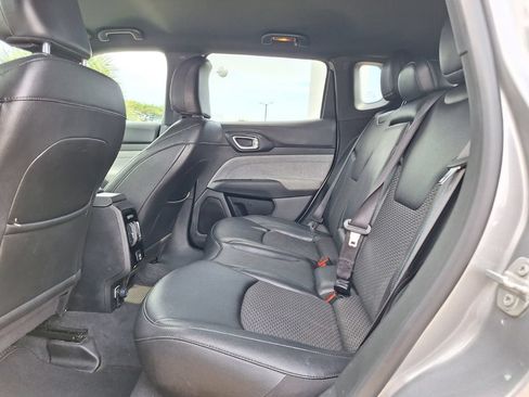 Used 2024 Jeep Compass Latitude AWD/4WD image 10