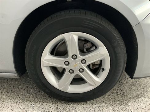 Used 2023 Chevrolet Malibu LT image 11