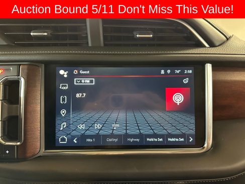 Used 2024 GMC Yukon Denali Ultimate AWD/4WD image 27
