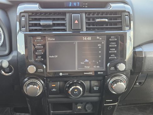 Used 2021 Toyota 4Runner TRD Off-Road AWD/4WD image 17