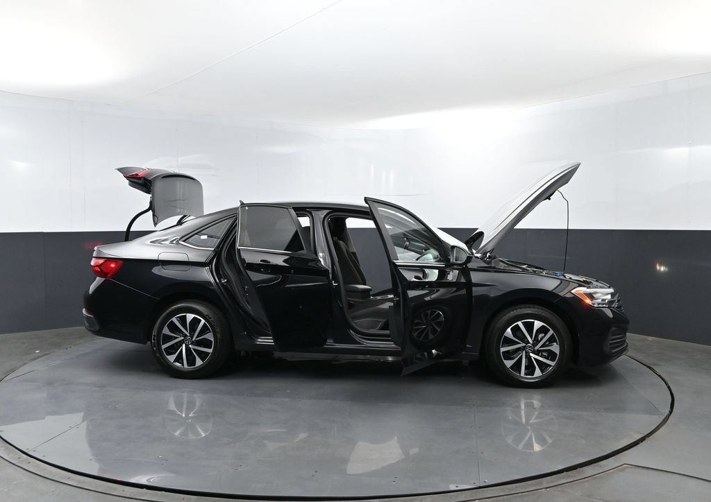 Used 2024 Volkswagen Jetta S FWD image 27