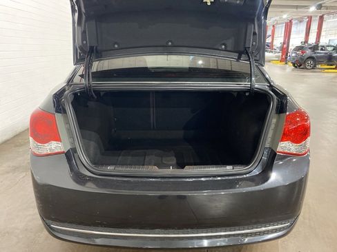 Used 2014 Chevrolet Cruze LT w/ RS Package image 5