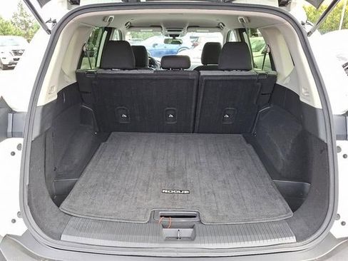 Certified 2023 Nissan Rogue SV image 30