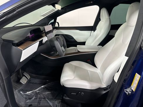 Used 2022 Tesla Model X AWD/4WD image 16