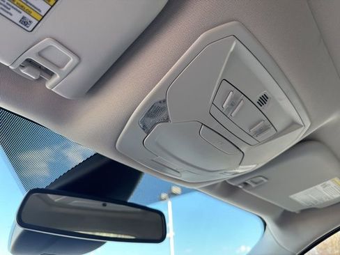 Used 2018 Ford Escape SEL w/ Ford Safe & Smart Package image 17