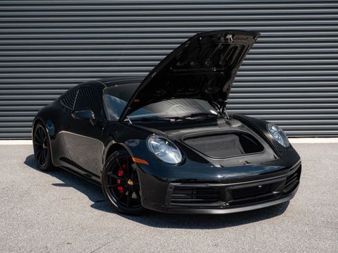 Certified 2024 Porsche 911 Carrera 4S AWD/4WD image 26