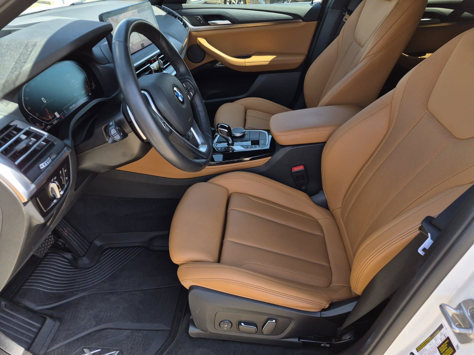 Certified 2024 BMW X4 xDrive30i w/ Premium Package AWD/4WD image 13
