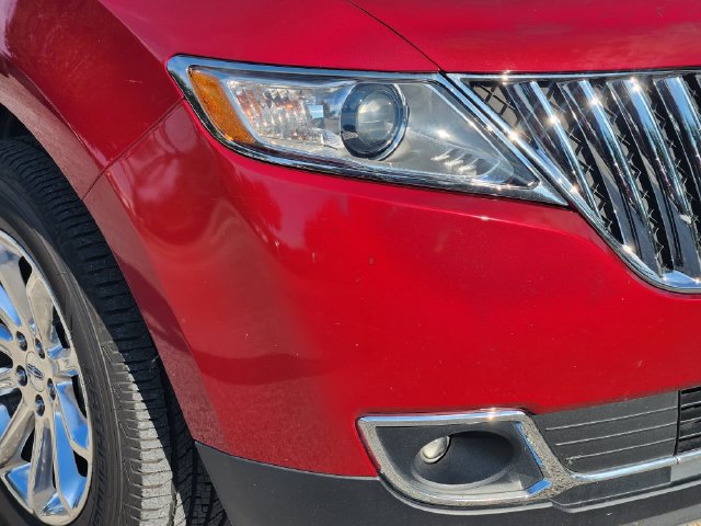 Used 2013 Lincoln MKX FWD image 10