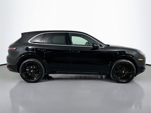 New 2026 Porsche Cayenne image 8