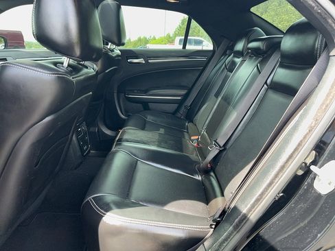 Used 2023 Chrysler 300 S w/ Comfort Group RWD image 27